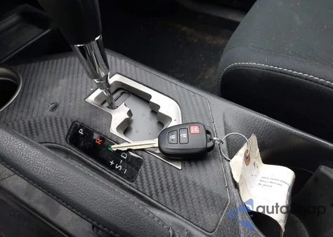 2015 Toyota Rav4 Xle from USA, damaged, VIN 2T3WFREV2FW164260